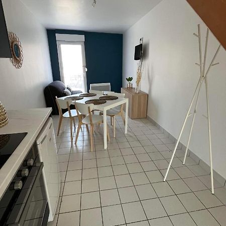 Anselme, F2 Duplex Avec Cour Commune Et Proche De La Mer ,2 Ver-sur-Mer Bagian luar foto